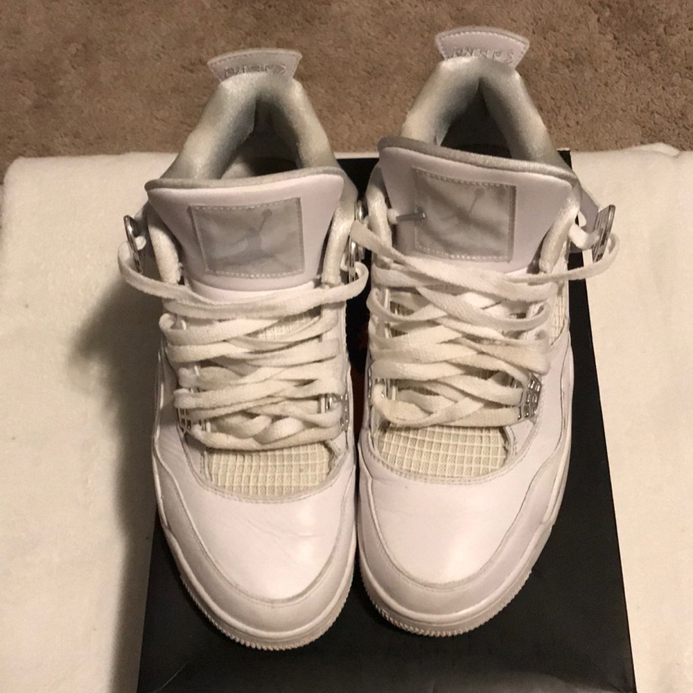 Jordan 4